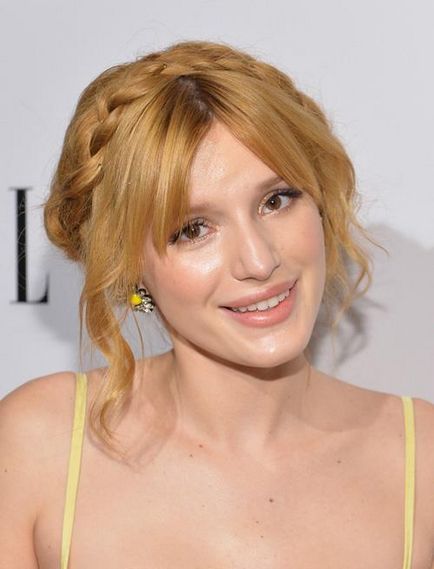 A legjobb frizurák Bella Thorne - oldal 1 4