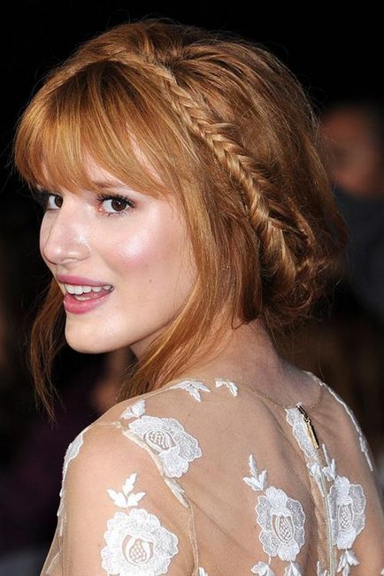 A legjobb frizurák Bella Thorne - oldal 1 4