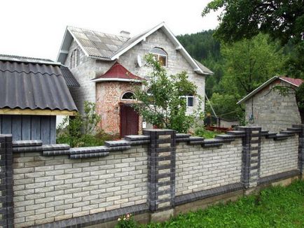 Școala și cascada Manyava (Ivano-Frankivsk-Maniava - obiective turistice, ce să vezi,