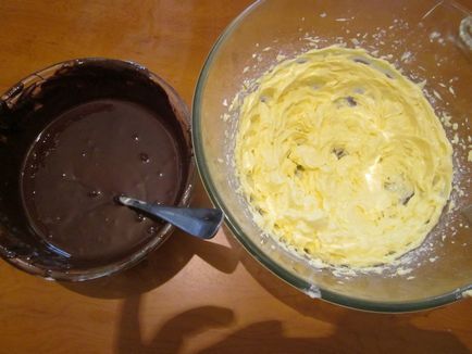 Crema umeda cu mastic si ciocolata