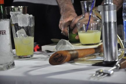 Міксолог Дейл дегрофф в киеве майстер-клас перед фіналом mixology competition 2012 spoon!