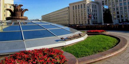 Minsk, fotografii din Piața Independenței, atracții