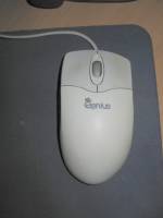 Набридло мишаче клацання (тиха комп'ютерна миша)