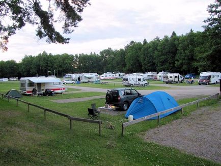 Camping, călătorie bugetară