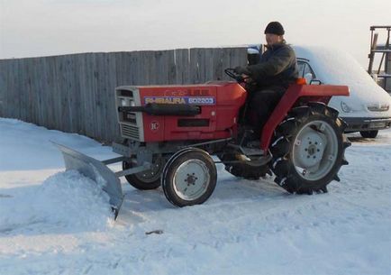 Am pus lama pe minitractor pe noi înșine