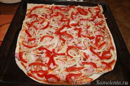 Lavash Pizza recept egy fotót egy vékony pita pizza kemence