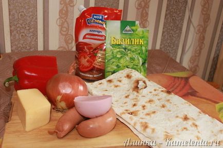 Pizza din lavash, o rețetă cu o fotografie de pizza făcută din pâine subțire de pita în cuptor