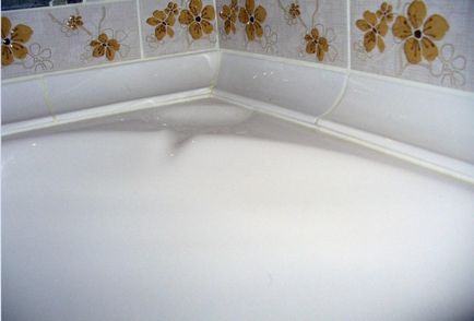 Colț din plastic pentru baie curbate, plinte astfel încât apa nu se uda, colțurile pentru baie și modul în care țiglă