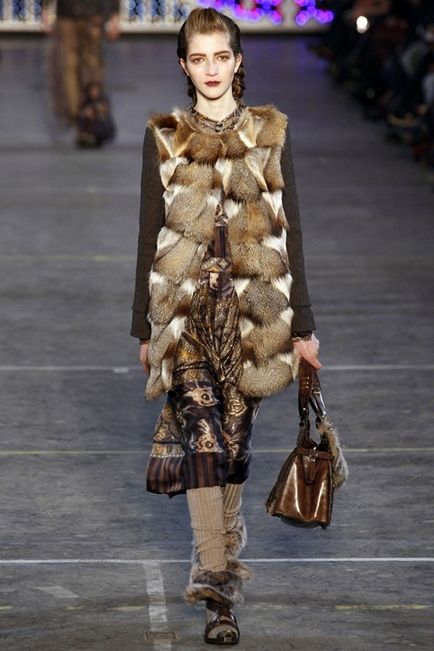 Плаття з хутром - модний тренд сезону осінь-зима 2011-2012, вечірні сукні