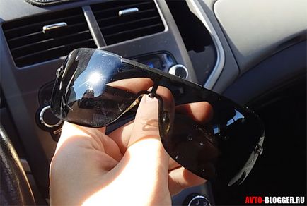 Ochelarii polarizați pentru șofer