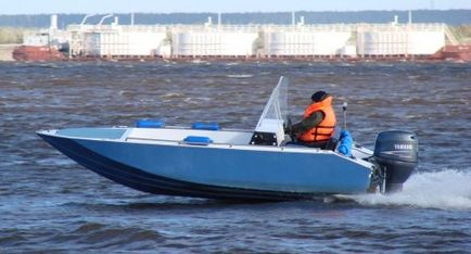 Правила експлуатації моторних човнів - спорядження та човни для риболовлі