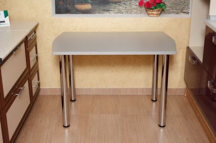 Прості меблі своїми руками - кухонний стіл