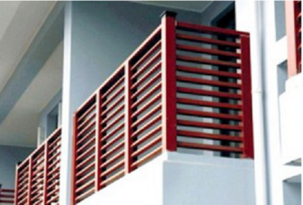 Ремонт і зміцнення парапету балкона своїми руками, з чого можна робити огорожу балкона або