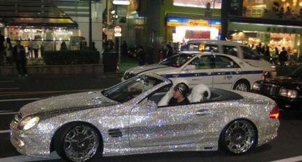 Колко струва един автомобил позлатят и инкрустирани кристали! (20 снимки) topzhyr