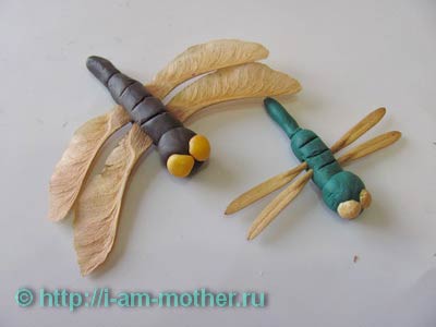 Dragonfly și elicopter - meșteșuguri din materiale naturale, i-mama