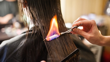 Tăierea focului deschis sau a piroforzei într-un salon de înfrumusețare - fifa - în Podolsk