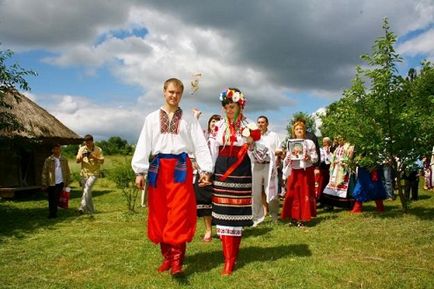 Сценарій весілля в украиских стилі
