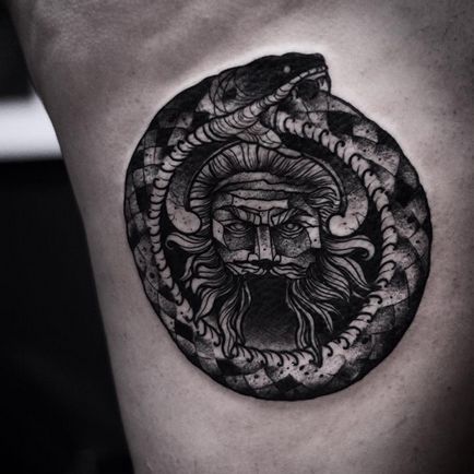 Тату Уроборос значення символу і фото татуювання Уроборос