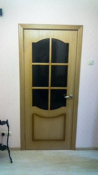 Telepítése beltéri ajtók Jekatyerinburg, az ár a fémből készült input-biztos ajtók