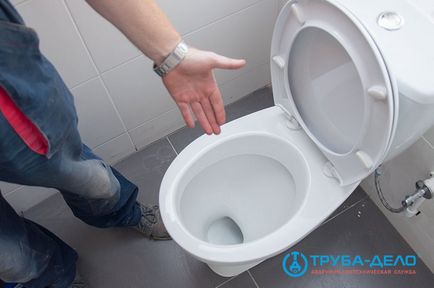 Instalarea unei toalete încorporate în Ekaterinburg, lucrări de conducte