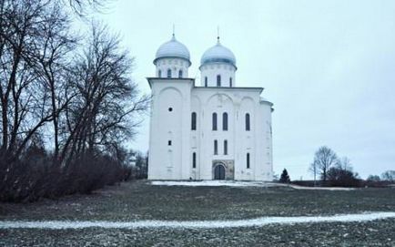 Novgorod, St. George kolostor a legrégebbi kolostor Oroszország