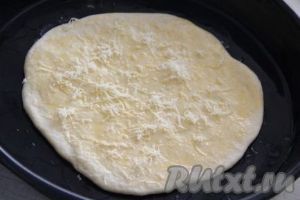 Хачапурі з сиром з дріжджового тіста - рецепт з фото