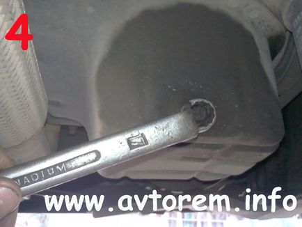 Cseréje és olajszűrő egy járműmotor Mitsubishi Lancer (Mitsubishi Lancer) - (olaj) Cseréje és olajszűrő egy járműmotor Mitsubishi Lancer (Mitsubishi Lancer) -