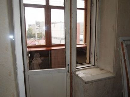 Заміна пластикової балконних дверей інструкція та поради