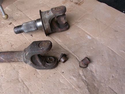 Cseréje gömbcsuklók és keresztezi a félig tengelyek, Dodge Ram 1500 Bridge dana 44 - javítás és karbantartás