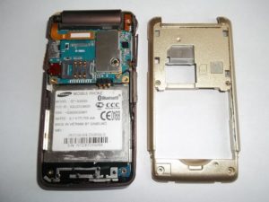 Înlocuirea unui telefon mobil samsung gt-s3600i