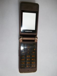 Înlocuirea unui telefon mobil samsung gt-s3600i