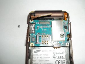 Înlocuirea unui telefon mobil samsung gt-s3600i