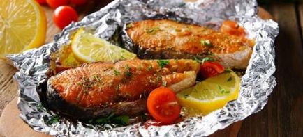 Somon coapte - pește gustos în folie sau într-o oală în cuptor cu legume, brânză și cartofi