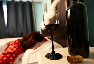 Efectele alcoolului și ale somnului asupra organismului cauzate de alcool