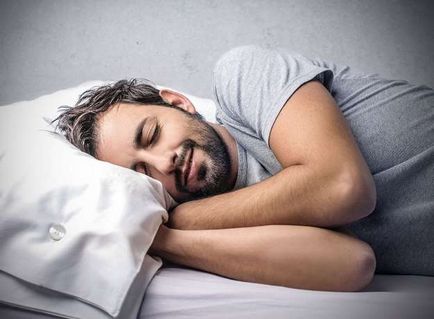 Insomnia după băut, cu o mahmureală - cum să adormi, ce să faci acasă