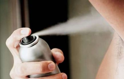 Deodorant spray sau uscat, care unul este cel mai bine folosit