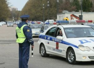 Гибдд зможе штрафувати водіїв - іноземців, політичний клас