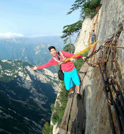 Muntele Huashan - un paradis pentru sporturile extreme