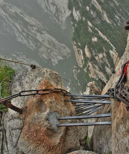 Muntele Huashan - un paradis pentru sporturile extreme