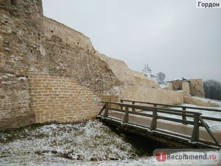 Ізборськ - фортеця-заповідник в псковської області - «найяскравіші пам'ятки стародавнього