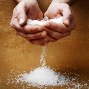 Cum să faci un om magic care curăță sare