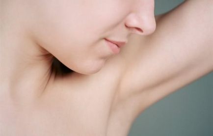 Hogyan lehet megszabadulni a verejték szagát és megelőzésére 6 népi jogorvoslati (fő) Hogyan lehet megszabadulni a verejték szagát és megelőzésére 6 népi jogorvoslati