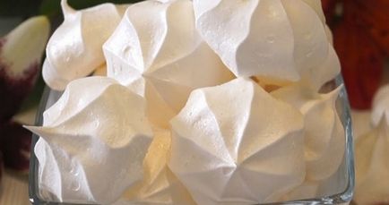 Cum se pregătește corect meringue în rețetele cu o fotografie