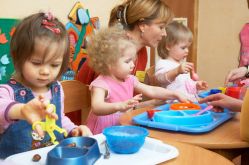 Cum să hrăniți în mod corespunzător și să dezvoltați un copil