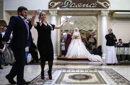 Cum se celebrează nunțile cecene tradiționale în formidabilul - pulsul (33 de poze)