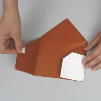 Cum se face un capac invizibil de hârtie