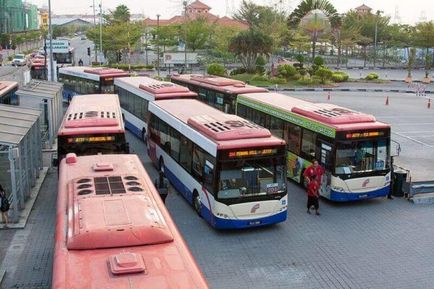 Cum se ajunge la Bangkok din Bangkok, Suratthani și alte orașe thailandeze