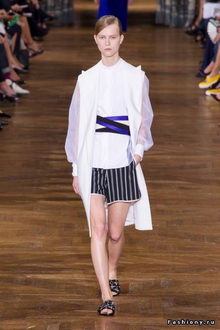 Lanvin tavasz-nyár 2017 (a divatház Lanvin) Lanvin tavasz-nyár 2017