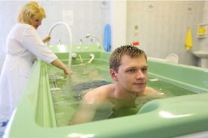 Лікувальні ванни при остеохондрозі в домашніх умовах