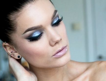 Manichiura si make-up pentru absolvire